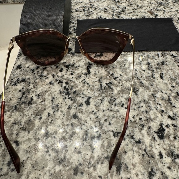 Prada Sunglasses - Picture 5 of 8